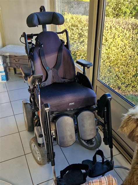 Achetez fauteuil roulant quasi neuf annonce vente à Brégy 60 WB170985692