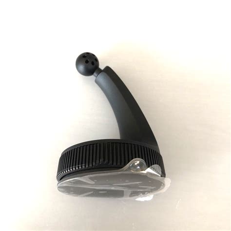 Genuine TomTom Replacement Click Go Suction Cup Ball Mount Trucker