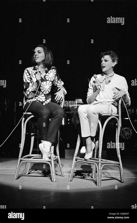 Judy Garland And Her Daughter Liza Minnelli Are Returning To The London