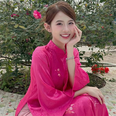 T Hot Girl N I Ti Ng Tr N M Ng M T Th I N N Ng Th Trong Phim Gi V Ng B O D N Tr