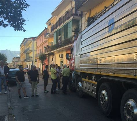 Marigliano Donna Investita Da Un Camion In Prognosi Riservata