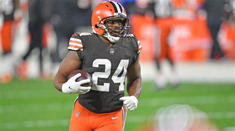 Raiders Vs Browns Player Prop Bets Nick Chubb Is Publics Favorite