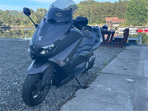 Nouveau Yamaha T Max 530 Akrapovic Motovlanbe