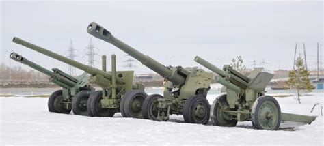 Premium Photo | Self-propelled artillery