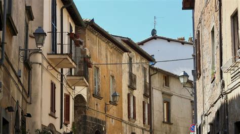 Orvieto: Guided Walking Tour of Underground Orvieto | GetYourGuide