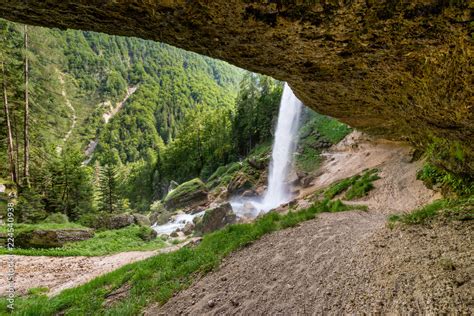 Pericnik Wasserfall Im Triglav Nationalpark Slowenien Stock Photo