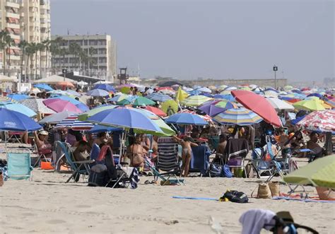 Aviso naranja por calor este domingo en Cádiz