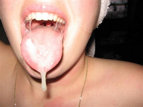 Photos éjaculation Sperme chatte cul bouche et seins