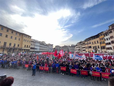 In 50 Mila A Firenze Per Il Corteo Gkn Su Lavoro Diritti Ambiente E