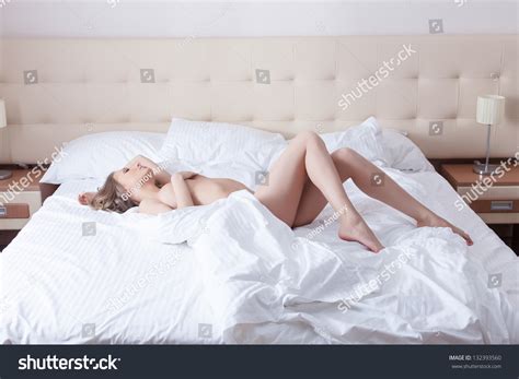 Pretty Naked Woman Posing Bed Stock Photo 132393560 Shutterstock