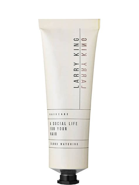 Riviera Brunette El Color De Pelo Casta O Que Llevan Hailey Bieber Y Lily James Vogue Espa A