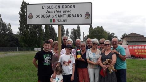 LIsle En Dodon Mise En Place Des Panneaux Municipaux Concernant Le