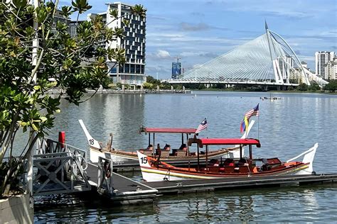 Cruise Tasik Putrajaya Ticket Sightseeing Cruise Perahu Dondang