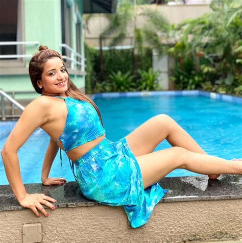 Hot Pics Monalisa Sets Internet On Fire With Blue Tie Dye Backless Two Piece Outfit