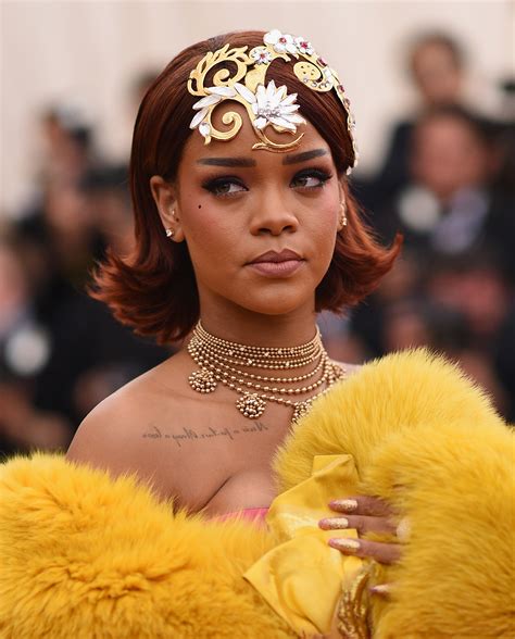 A Rihanna Met Gala Halloween Costume That Will Make You The Most