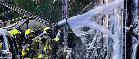 Brandort Wird Abgek Hlt Haus In Brieselang Nach Verheerendem Feuer