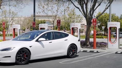 Tesla Set To Built Worlds Largest Supercharger Station Yet