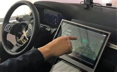 touchless touchscreen wordlesstech