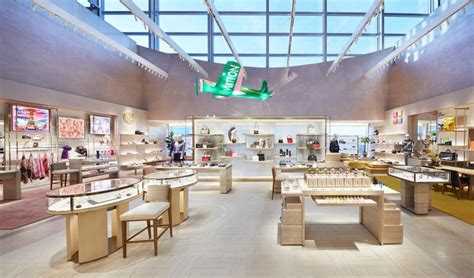 Louis Vuitton Opens In Style At Rome Fiumicino A First For Italian