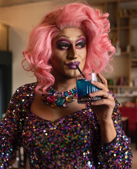 Cidade mexicana proíbe shows de drags em espaços públicos Guia Gay