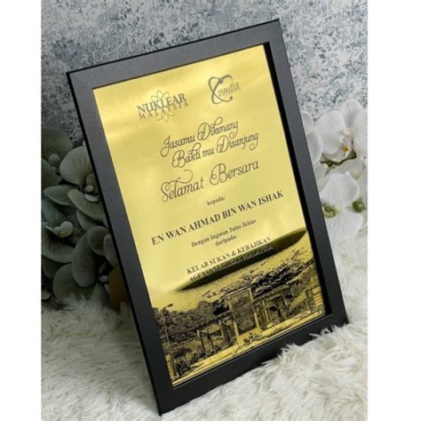 Sijil Frame Penghargaan Bersara Hadiah Gold Plat Exclusive Ukiran Laser