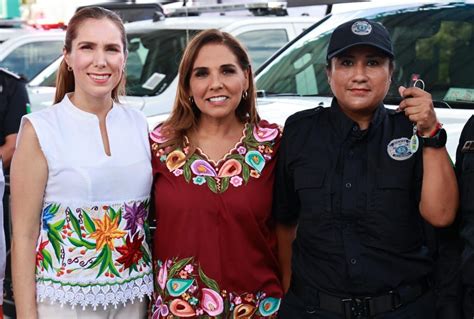 Mara Lezama Y Atenea G Mez Encabezan Entrega De Tarjetas Mujer Es