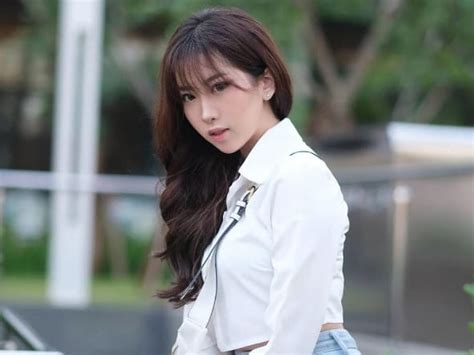 mengenal felicia jocelyne selebgram panutan generasi muda  multi