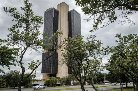 Brazil Central Bank Says 12.75% Rate Enough to Tame Inflation