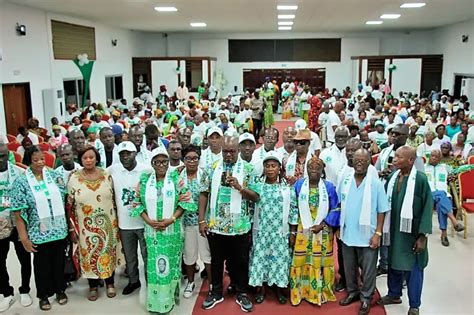 Côte d Ivoire les Congressistes de Grand Bassam sengagent à porter