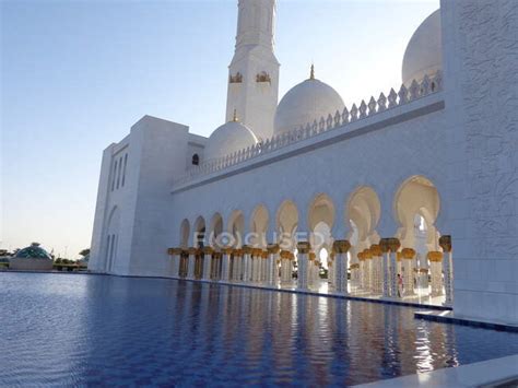 Gro E Scheich Zayed Moschee In Abu Dhabi Kaukasisch Ber Hmt Stock