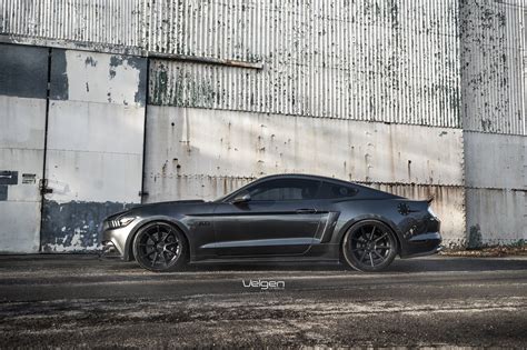 Black Stripes And Velgen Rims Revealing The Racing Spirit Of Gray