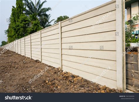 5.794 Precast Wall Construction Images, Stock Photos & Vectors ... 