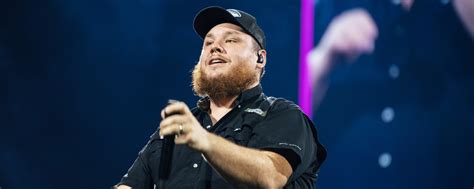 Sampul Luke Combs Dari Runnin Down A Dream Karya Tom Petty Telah