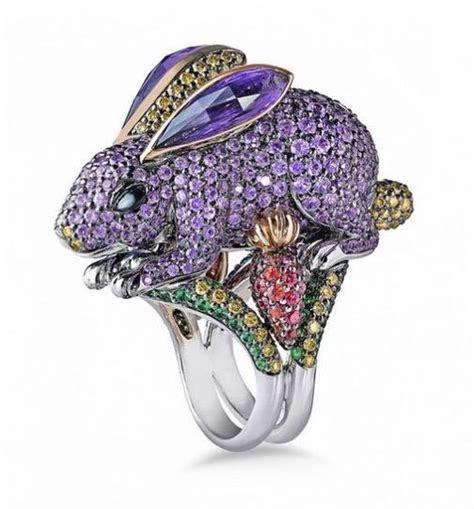 Кольцо в виде пасхального кролика из аметиста и драгоценных камней ...