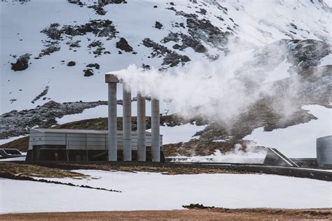 HELLISHEIÐI GEOTHERMAL POWER STATION – Iceland on Behance