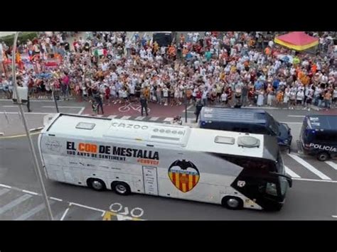 Valencia Cf Atl Tico De Madrid Gran Recibimiento Al Valencia Cf A Su