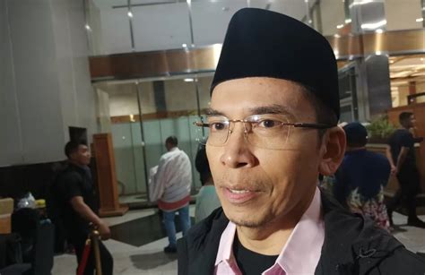 Elektabilitas Ganjar Mahfud Md Buncit Tpn Survei Itu Selain Memotret