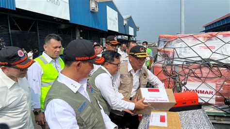 GARUDA INDONESIA TERBANGKAN 31 6 TON BANTUAN KEMANUSIAAN KE MYANMAR