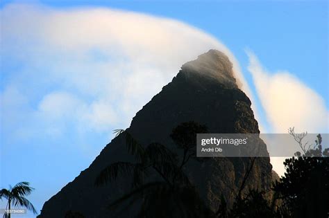 Pico Da Neblina High-Res Stock Photo - Getty Images