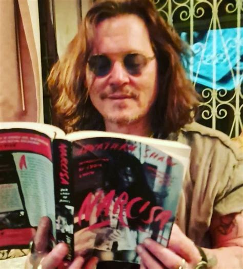 Reemdepp Johnnydeppkeepswinning On Twitter Via Jonathan Shaw “johnny Depp Published This