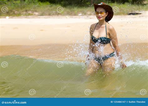 Woman Shape Beautiful Enjoy With Bikini And Wave Stock Image Image Of