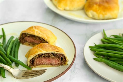 Easy Beef Wellington Puff Pastry Recipe