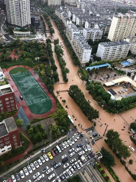 昆明城一夜暴雨成“海”！弥勒未来有暴雨？！加强防范澎湃号·媒体澎湃新闻 The Paper