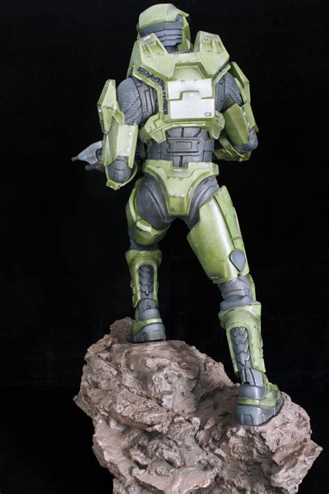 Halo Master Chief Premium Format Figure Statue Finally Released Halo