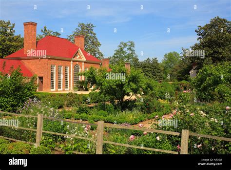 Historic Upper garden, George Washington's Mt. Vernon Estate & Gardens ...