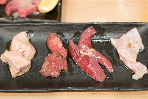 立喰い焼肉 治郎丸 秋葉原店 秋葉原焼肉 食べログ