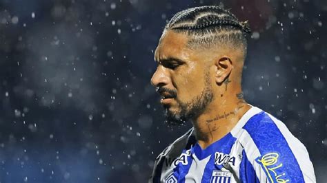 Paolo Guerrero Viajó A Argentina Nada Ni Nadie Va A Cambiar Que Sea Hincha De Alianza Lima