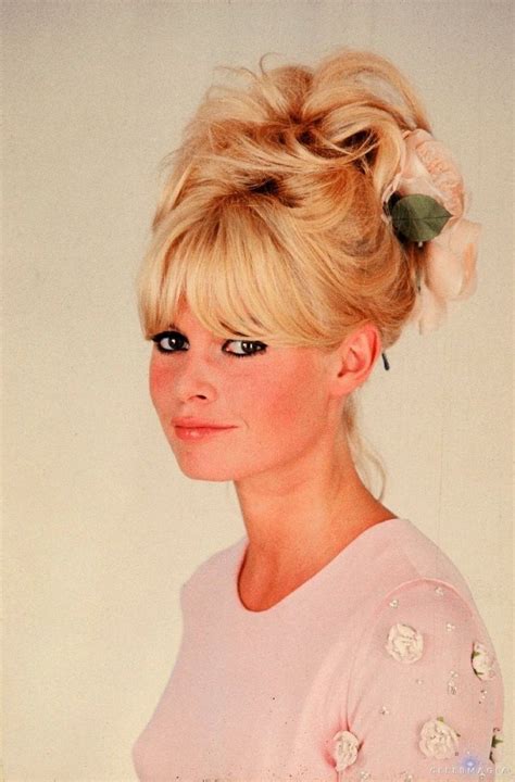 Pin On Icônes Brigitte Bardot Hair Bardot Hair Wedding Hairstyles