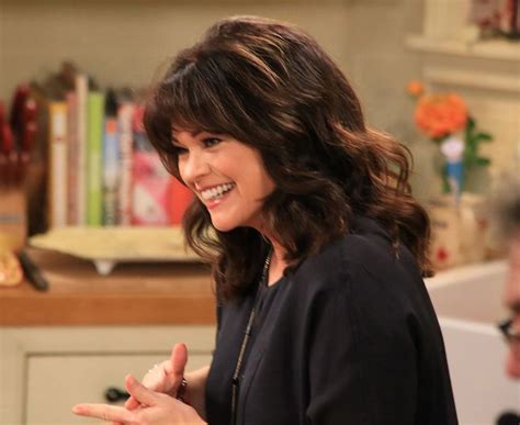 17 Best Hot In Cleveland Valerie Bertinelli Images On Pinterest