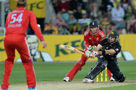 Glenn Maxwell unfurled an audacious reverse slog-sweep | ESPNcricinfo.com